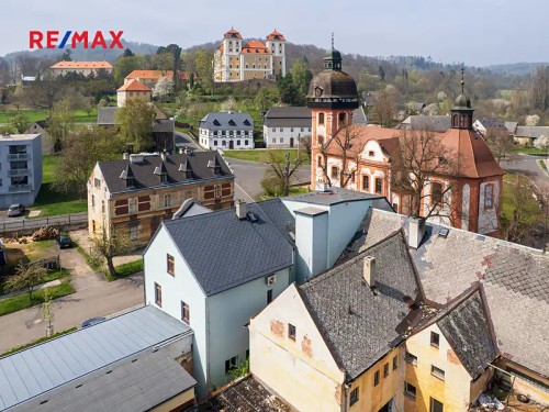 Prodej domu 688 m², pozemek 287 m²