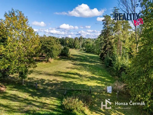 Prodej stavebního pozemku 3471 m²