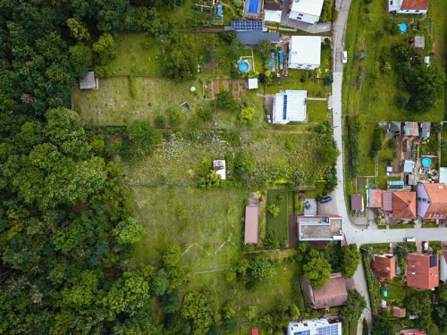 Prodej stavebního pozemku 1276 m²