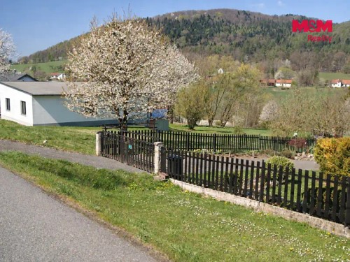 Prodej stavebního pozemku 993 m²