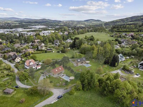 Prodej stavebního pozemku 2518 m²