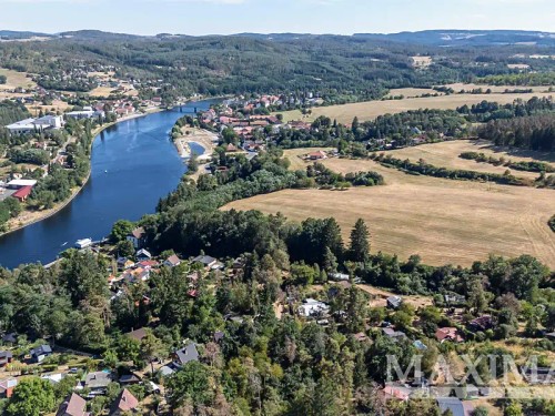 Prodej stavebního pozemku 1403 m²