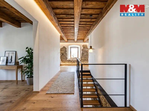 Prodej domu 211 m², pozemek 1207 m²