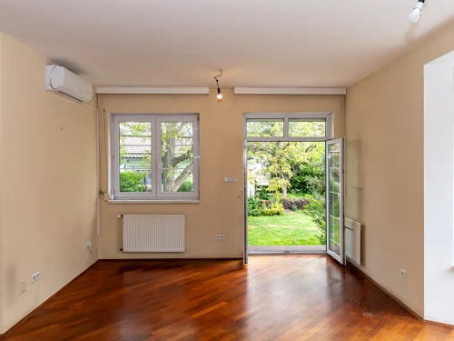 Prodej vily 740 m², pozemek 1350 m²