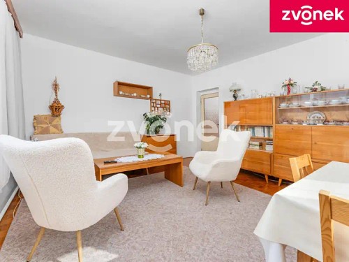 Prodej domu 300 m², pozemek 1168 m²
