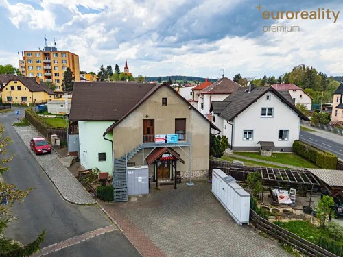 Prodej domu 229 m², pozemek 588 m²