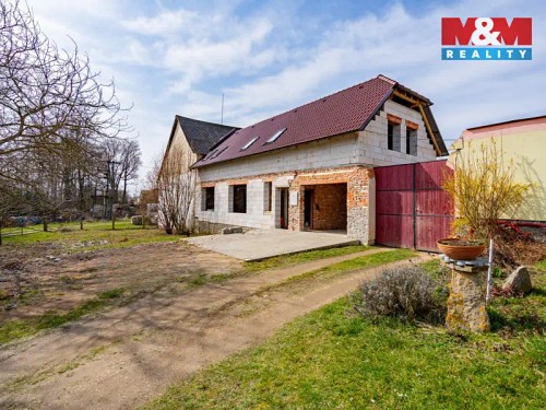Prodej domu 350 m², pozemek 7949 m²