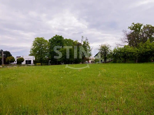 Prodej stavebního pozemku 962 m²