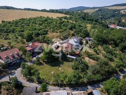 Prodej stavebního pozemku 1282 m²