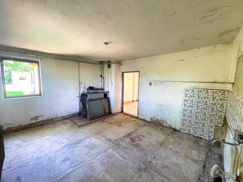 Prodej domu 100 m², pozemek 1985 m²
