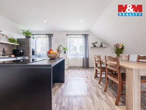Prodej domu 325 m², pozemek 3155 m²