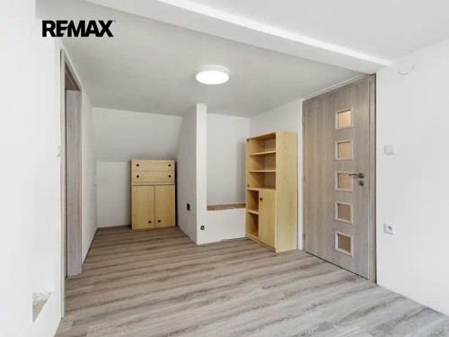 Prodej domu 207 m², pozemek 1227 m²
