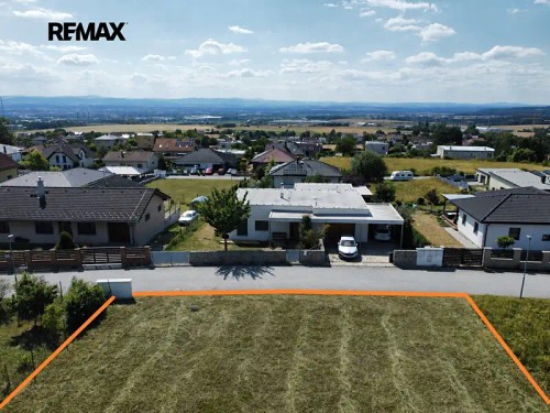 Prodej stavebního pozemku 818 m²