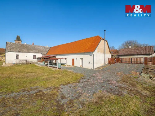Prodej stavebního pozemku 2030 m²