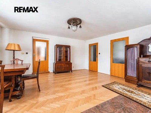 Prodej domu 427 m², pozemek 858 m²