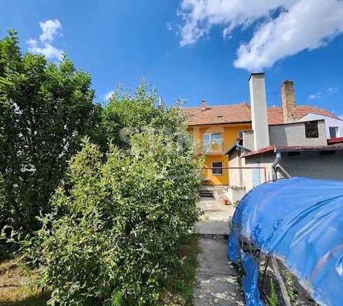 Prodej domu 240 m², pozemek 235 m²
