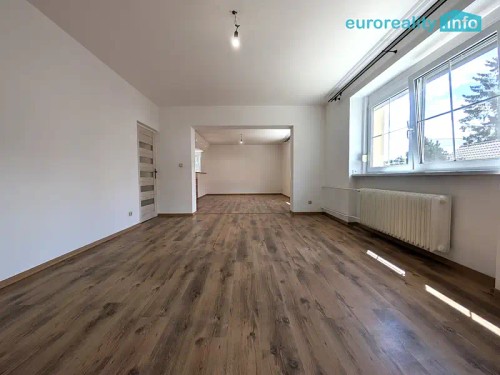 Prodej domu 240 m², pozemek 1087 m²