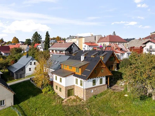 Prodej chalupy 194 m², pozemek 705 m²