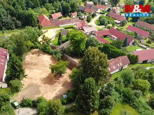 Prodej stavebního pozemku 961 m²