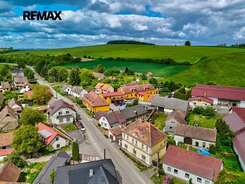 Prodej domu 200 m², pozemek 1223 m²
