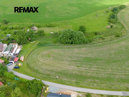 Prodej stavebního pozemku 1867 m²