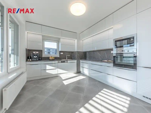 Prodej bytu 4+kk 101 m²