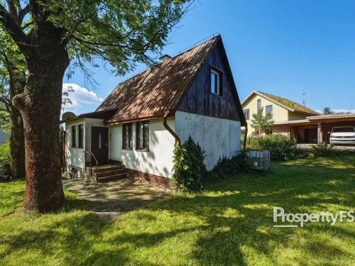 Prodej stavebního pozemku 1280 m²