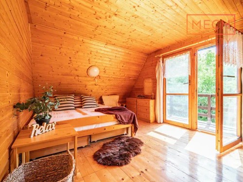 Prodej chaty 80 m², pozemek 1 m²