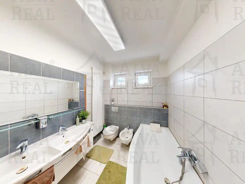 Prodej domu 345 m², pozemek 792 m²