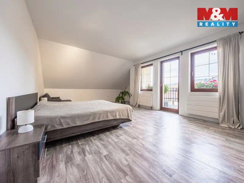 Prodej domu 325 m², pozemek 3155 m²