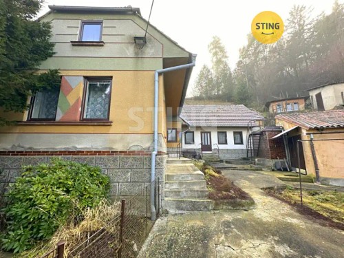 Prodej domu 300 m², pozemek 3374 m²