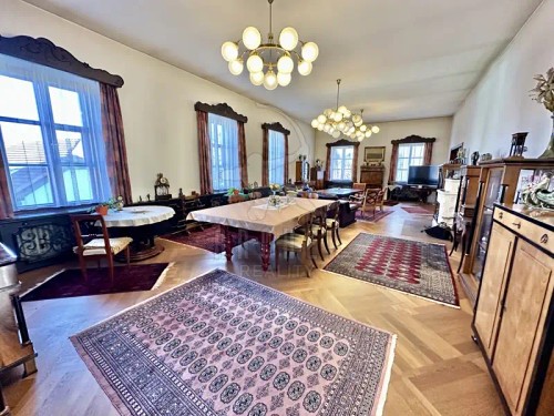 Prodej domu 553 m², pozemek 1727 m²