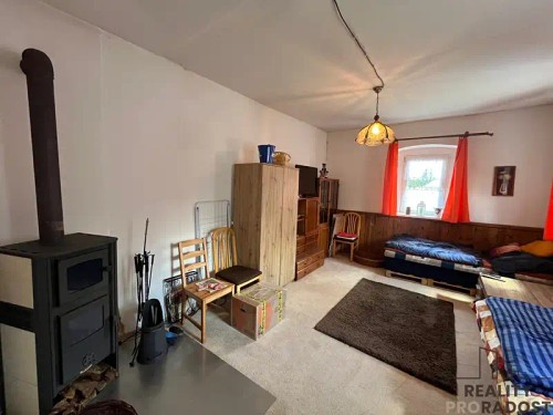 Prodej chalupy 284 m², pozemek 687 m²