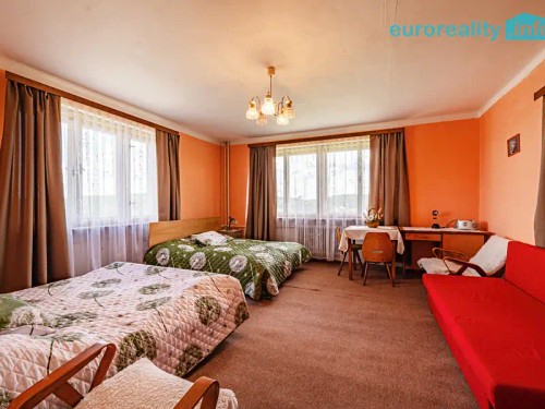 Prodej domu 270 m², pozemek 1487 m²