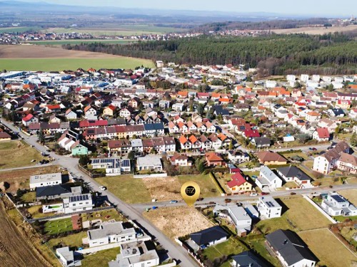 Prodej stavebního pozemku 809 m²