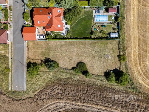 Prodej stavebního pozemku 975 m²