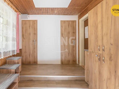 Prodej chaty 140 m², pozemek 73 m²
