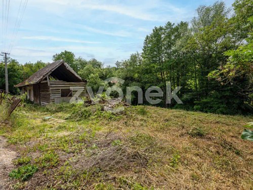 Prodej stavebního pozemku 1784 m²