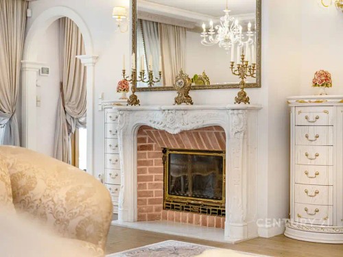 Prodej vily 425 m², pozemek 1675 m²