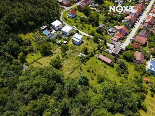 Prodej stavebního pozemku 1276 m²