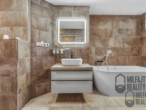 Prodej domu 205 m², pozemek 1469 m²