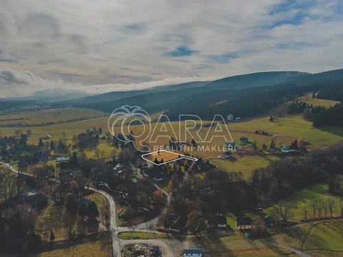 Prodej stavebního pozemku 4018 m²