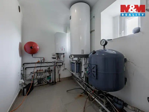 Prodej domu 280 m², pozemek 1293 m²