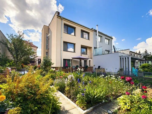 Prodej domu 245 m², pozemek 390 m²