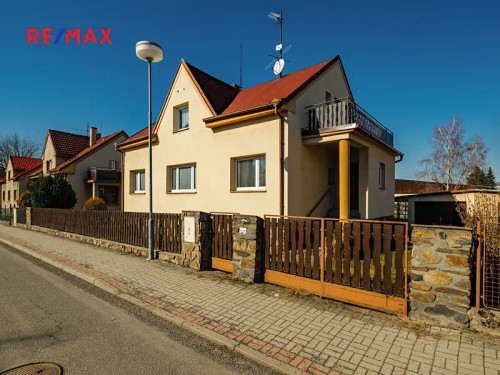 Prodej domu 114 m², pozemek 1100 m²