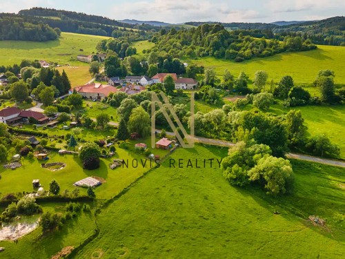 Prodej stavebního pozemku 975 m²