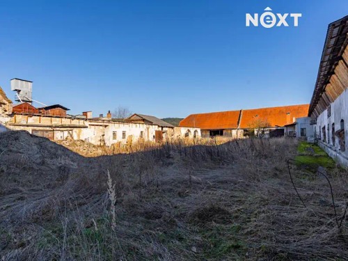 Prodej zemědělské usedlosti 1400 m², pozemek 9526 m²