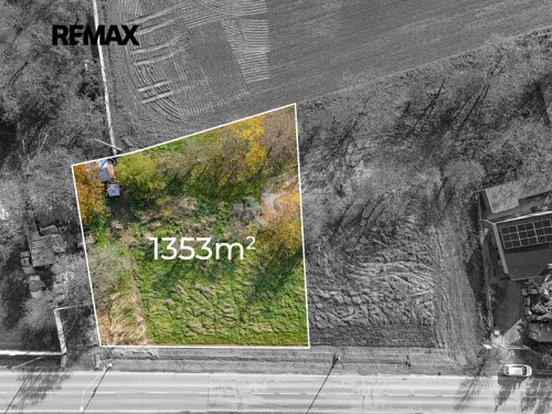 Prodej stavebního pozemku 1353 m²