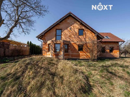 Prodej domu 252 m², pozemek 2968 m²