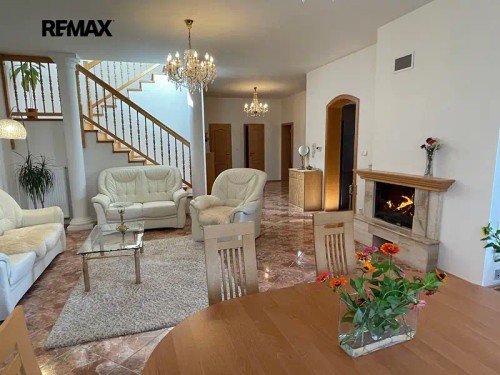 Prodej domu 230 m², pozemek 662 m²